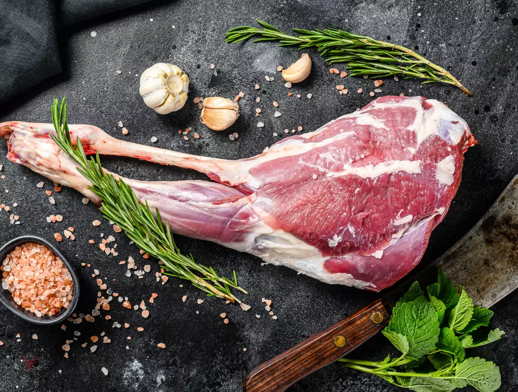 Le Guide Ultime de l’Agneau : Choisir, Préparer et Cuisiner Gigot, Épaule & Côtes