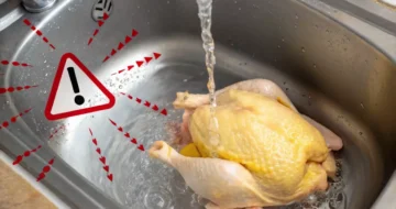 Pourquoi je ne Lave JAMAIS mon Poulet (et pourquoi vous devriez arrêter)
