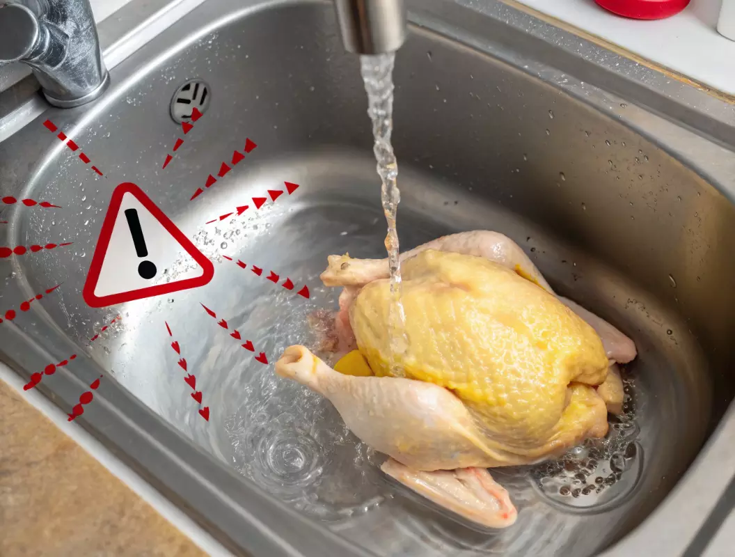 Pourquoi je ne Lave JAMAIS mon Poulet (et pourquoi vous devriez arrêter)