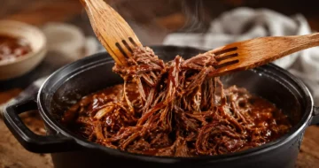Effiloché de Bœuf : le Guide Complet pour une Viande Fondante à la Fourchette